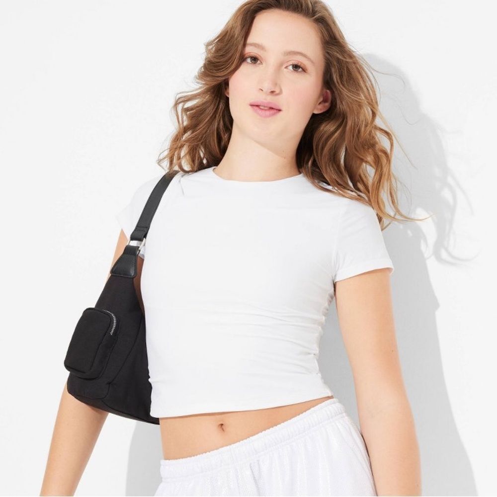 Women's Short Sleeve The Perfect T-Shirt
Wild FableWhite Women's Crop Top